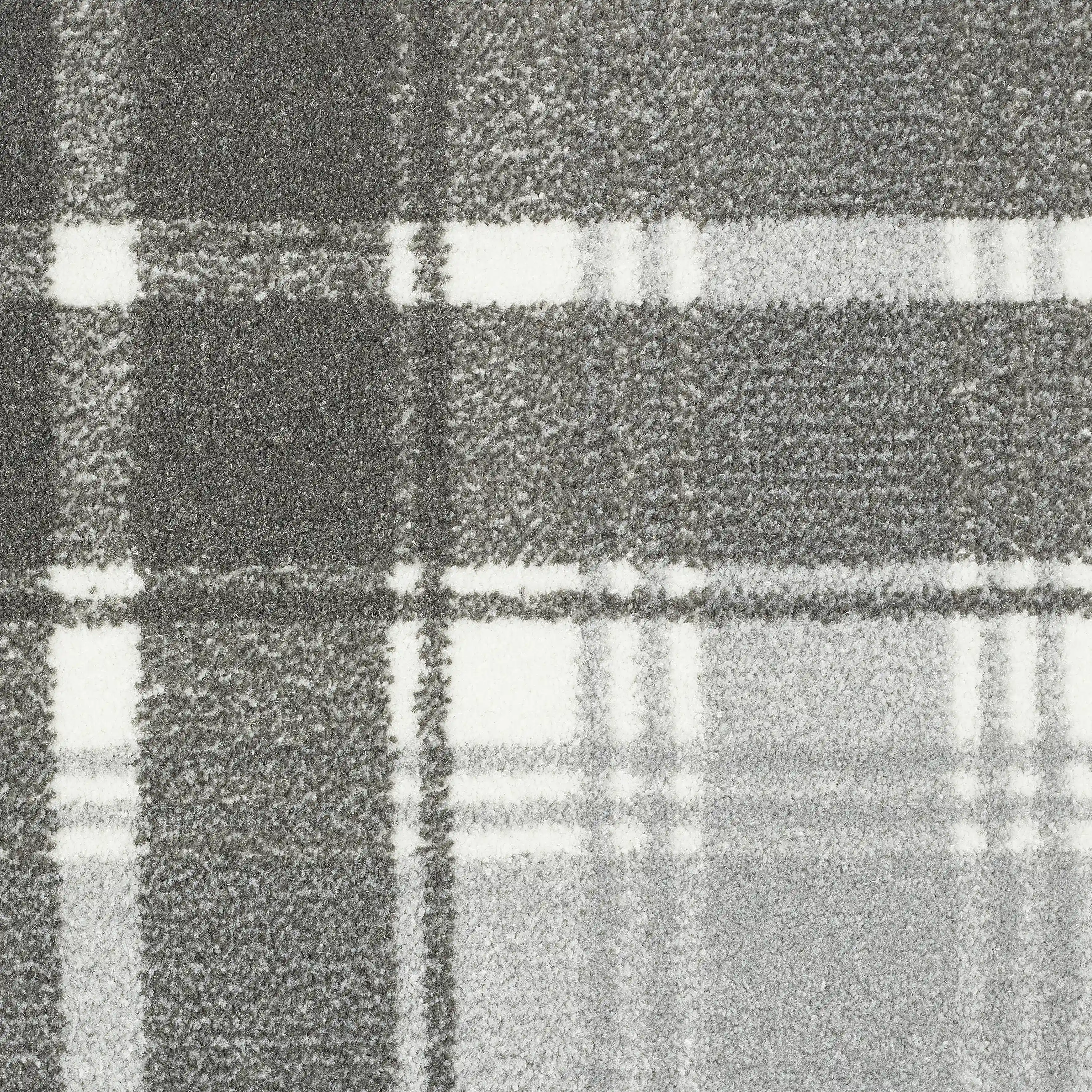 13363-01_Balmoral Silver_result